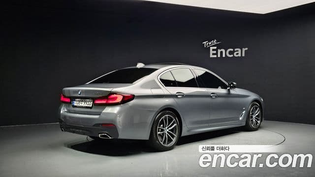 BMW 5 Series 2023 — ფოტო 2/20