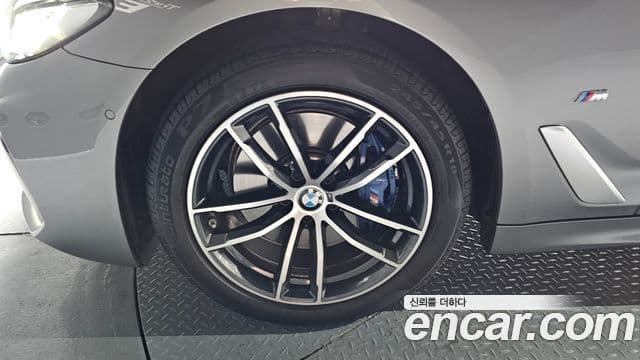 BMW 5 Series 2023 — фото 5 из 20
