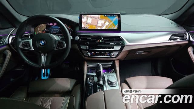 BMW 5 Series 2023 — ფოტო 7/20