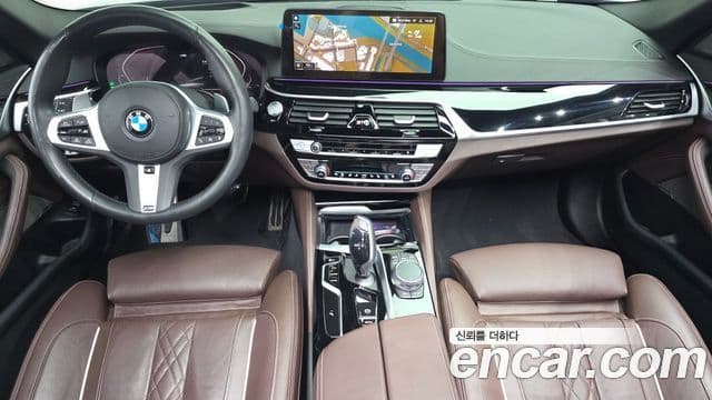 BMW 5 Series 2022 — фото 7 из 20