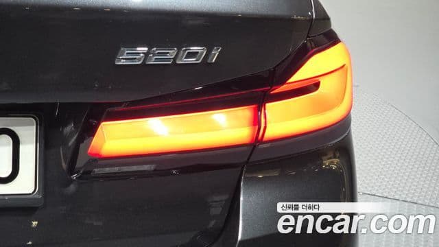 BMW 5 Series 2020 — Şəkil 3/33