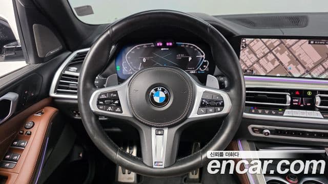 BMW X5 2021 — Şəkil 13/20