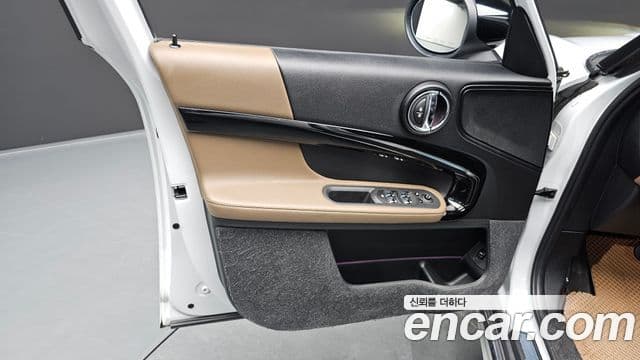 Mini Cooper S Countryman 2020 — Photo 22/30