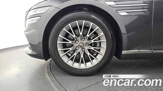 Genesis Electrified G80 2021 — фото 5 из 20