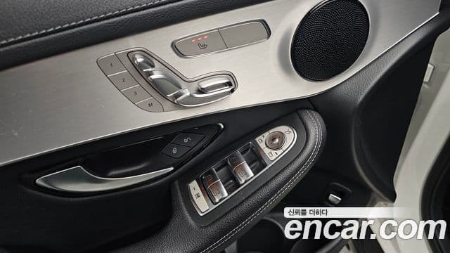 Mercedes-Benz GLC-Class 2018 — фото 18 из 20