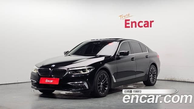 BMW 5 Series 2019 — ფოტო 1/20