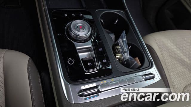 Kia Carnival 2024 — Şəkil 9/20