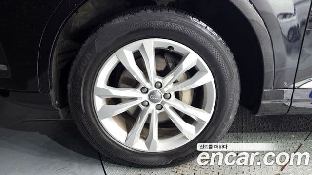 Audi Q7 2019 — Şəkil 5/20