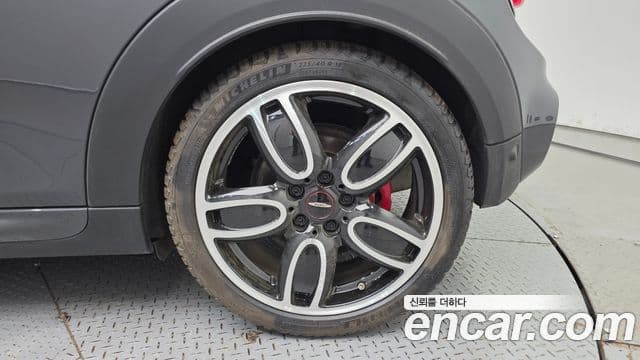 Mini Cooper S 2020 — Photo 1/30