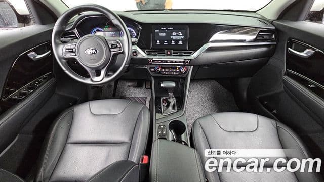 Kia Niro 2020 — Фото 7/20