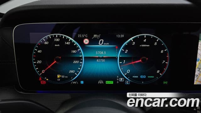 Mercedes-Benz E-Class 2022 — Фото 8/20