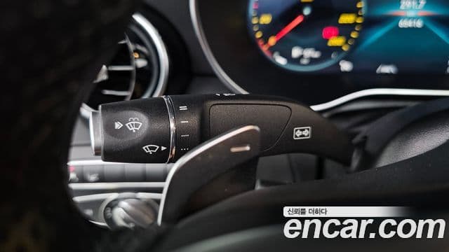 Mercedes-Benz C-Class 2020 — Photo 23/28