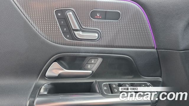 Mercedes-Benz GLA-Class 2021 — фото 12 из 20