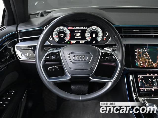 Audi A8 2021 — ფოტო 13/20