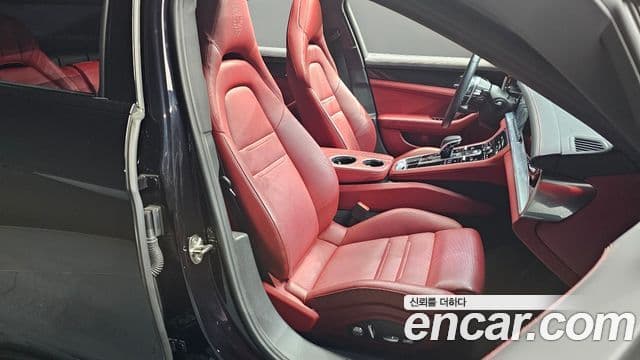 Porsche Panamera 2018 — Фото 12/20