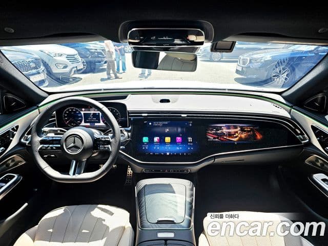 Mercedes-Benz E-Class 2025 — ფოტო 14/20