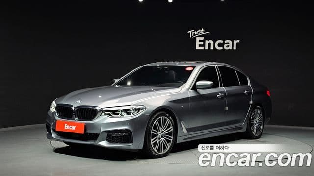 BMW 5 Series 2019 — Şəkil 1/20