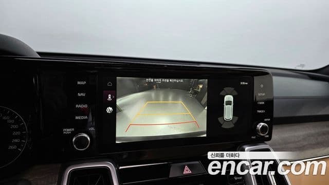 Kia Sorento 2021 — Фото 15/20