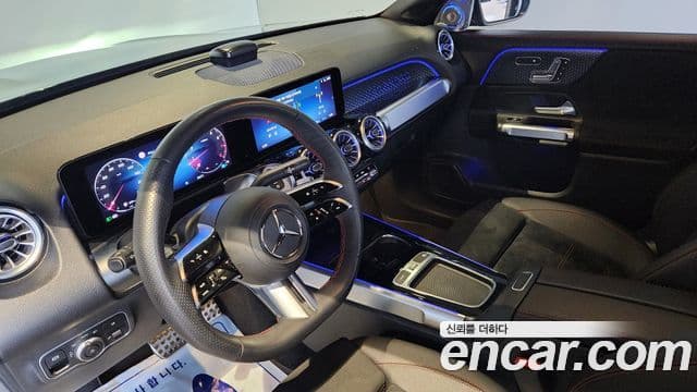 Mercedes-Benz GLB-Class 2025 — ფოტო 9/18