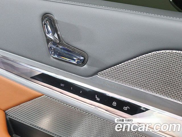 BMW 7 Series 2023 — Photo 18/20