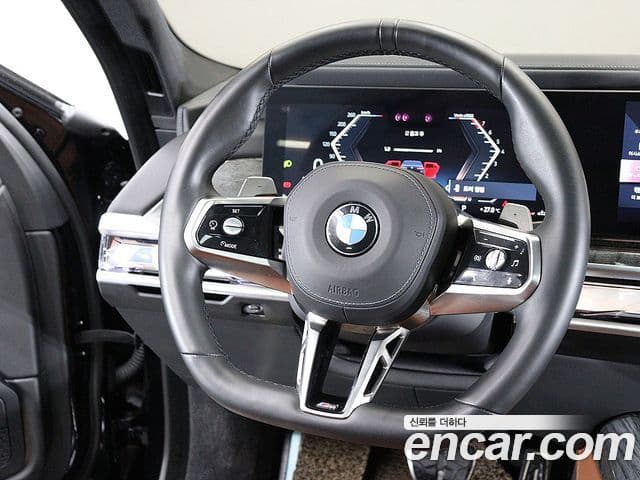 BMW 7 Series 2023 — Photo 11/20