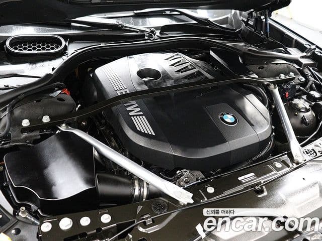 BMW 7 Series 2023 — Photo 8/20