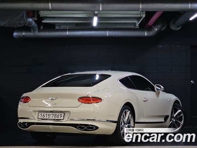 Bentley Continental GT 2023 — фото 3 из 20