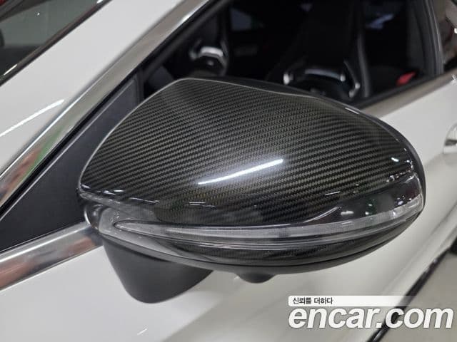 Mercedes-Benz C-Class 2020 — ფოტო 8/20