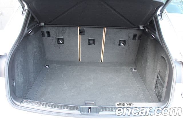 Porsche Macan 2022 — Photo 15/20