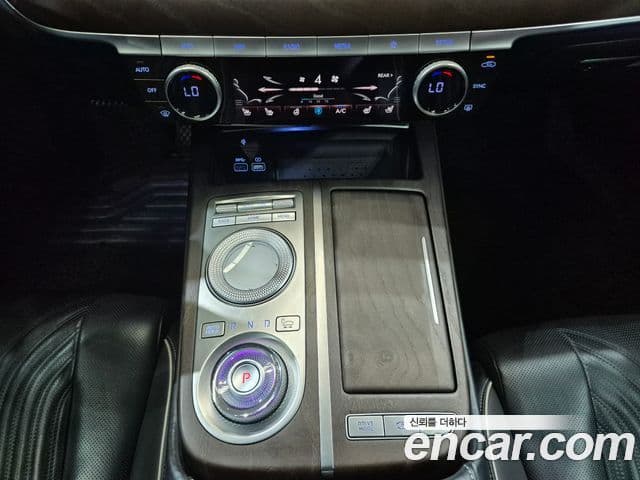 Genesis Electrified G80 2020 — фото 7 из 20