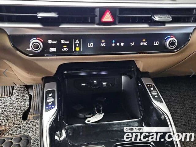 Kia Sorento 2024 — Şəkil 8/19