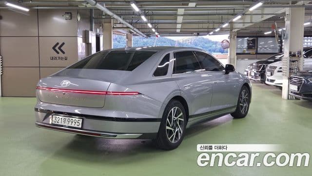 Hyundai Grandeur 2023 — ფოტო 4/20