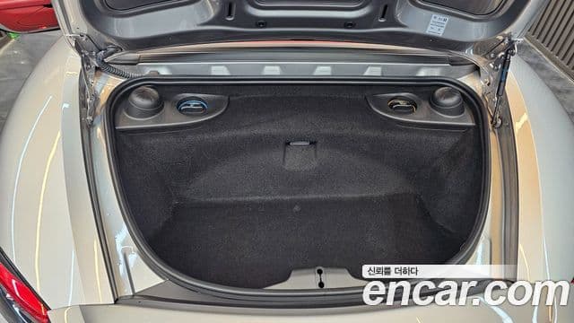 Porsche 718 Boxster 2021 — ფოტო 8/20
