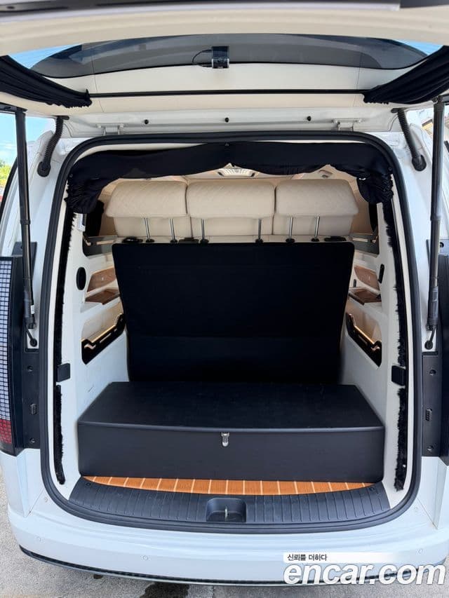 Hyundai Staria 2021 — ფოტო 12/20