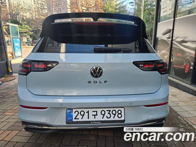 Volkswagen Golf, 2025