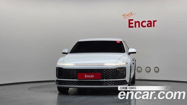 Hyundai Grandeur 2023 — ფოტო 2/20
