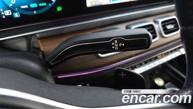 Mercedes-Benz GLE-Class 2019 — Şəkil 9/20