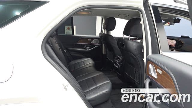 Mercedes-Benz GLE-Class 2019 — Şəkil 12/20