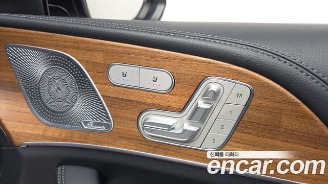 Mercedes-Benz GLE-Class 2019 — Şəkil 19/20