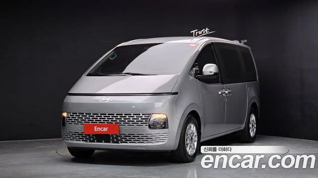 Hyundai Staria 2025 — ფოტო 1/20
