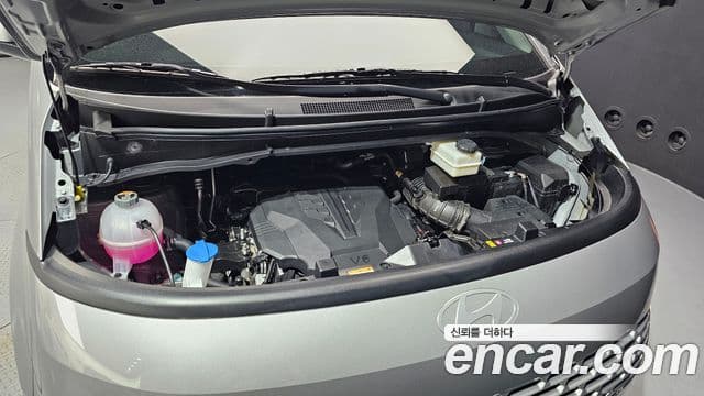 Hyundai Staria 2025 — ფოტო 6/20
