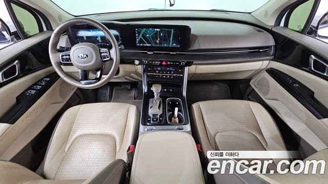 Kia Carnival 2020 — фото 7 из 20