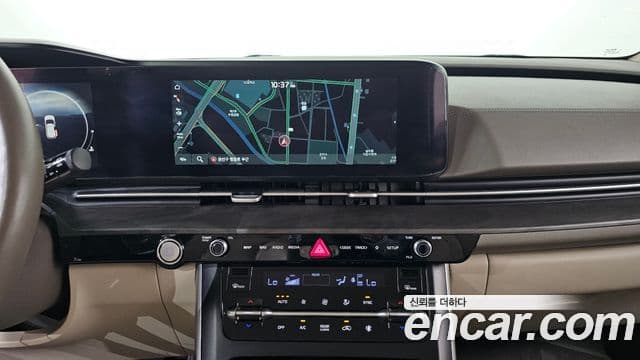 Kia Carnival 2020 — фото 12 из 20