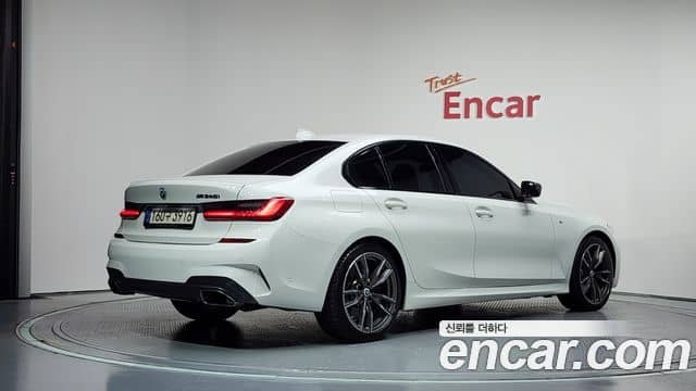 BMW 3 Series, 2022