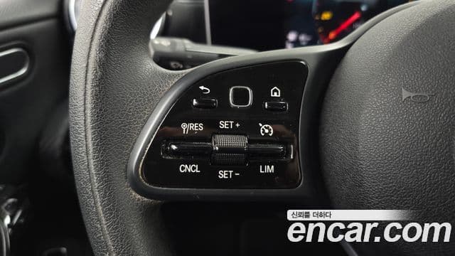 Mercedes-Benz A-Class 2020 — Фото 18/20