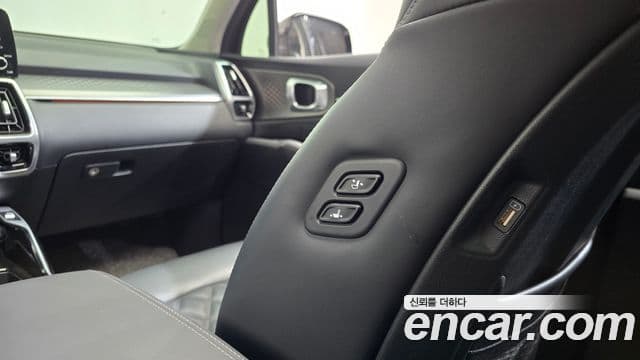 Kia Sorento 2021 — Фото 12/20