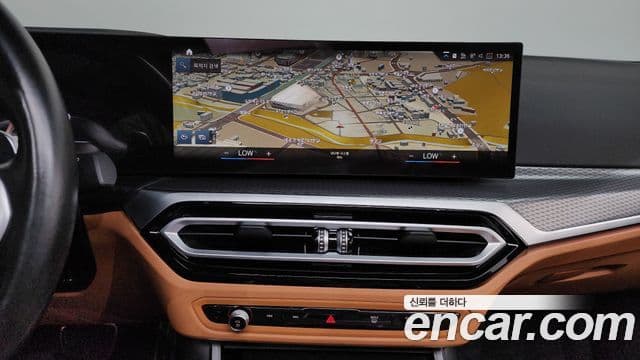 BMW 3 Series 2023 — фото 13 из 20