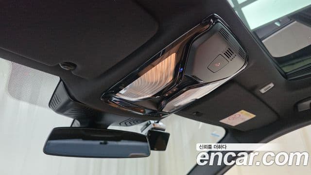 BMW 5 Series 2023 — Şəkil 15/20