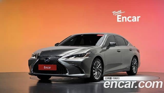 Lexus ES300h, 2018