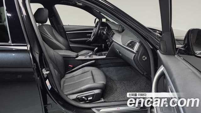 BMW 3 Series 2018 — Şəkil 11/20